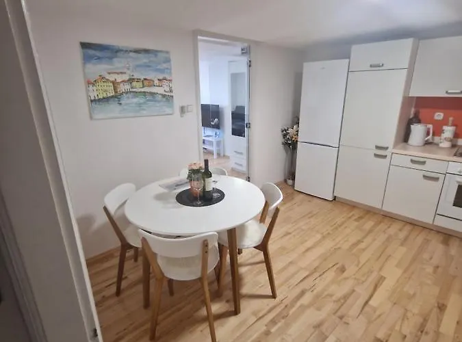 Apartma Remi Ii 皮兰